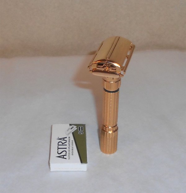 Gillette 1958 TTO Executive Razor Refurbished Replated 24 Karat Gold D3–071 (40).JPG Gillette 1958 TTO Executive Razor Refurbished Replated 24 Karat Gold D3–071 (40).JPG