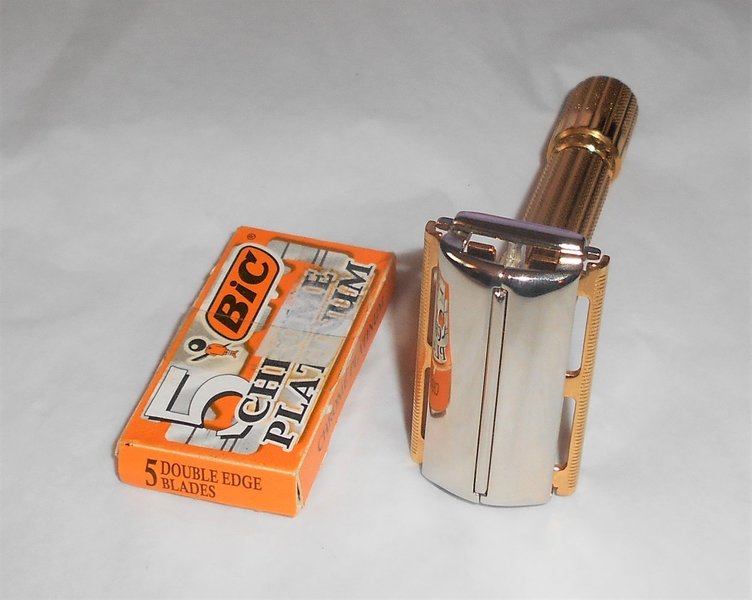 Gillette 1959 FatBoy Razor Refurbished Replated Gold Palladium E2–GP3 (2).JPG