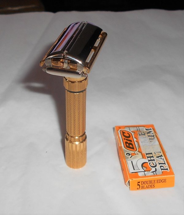Gillette 1959 FatBoy Razor Refurbished Replated Gold Palladium E2–GP3 (35).JPG