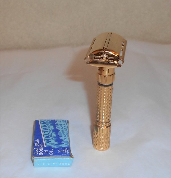 Gillette 1958 Executive Razor Refurbished Replated 24 Karat Gold D3–G0L (1).JPG