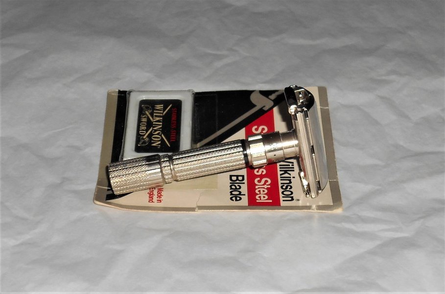 Gillette FatBoy Razor 1959 Adjustable Refurbished Replated Bright Nickel E1–BN9 (23).JPG Gillette FatBoy Razor 1959 Adjustable Refurbished Replated Bright Nickel E1–BN9 (23).JPG