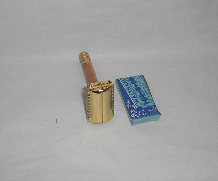 Gillette Sheraton 1937 TTO Open Comb Razor X1–43 (4).JPG Gillette Sheraton 1937 TTO Open Comb Razor X1–43 (4).JPG
