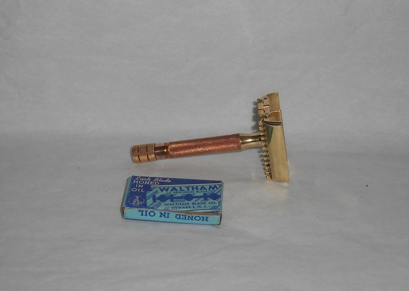 Gillette Sheraton 1937 TTO Open Comb Razor X1–43 (29).JPG Gillette Sheraton 1937 TTO Open Comb Razor X1–43 (29).JPG