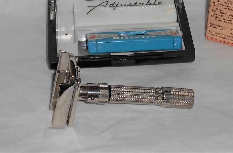 Gillette Fat Boy Razor Adjustable Refurbished RePlated Mirror Nickel F4–16Y (53).JPG