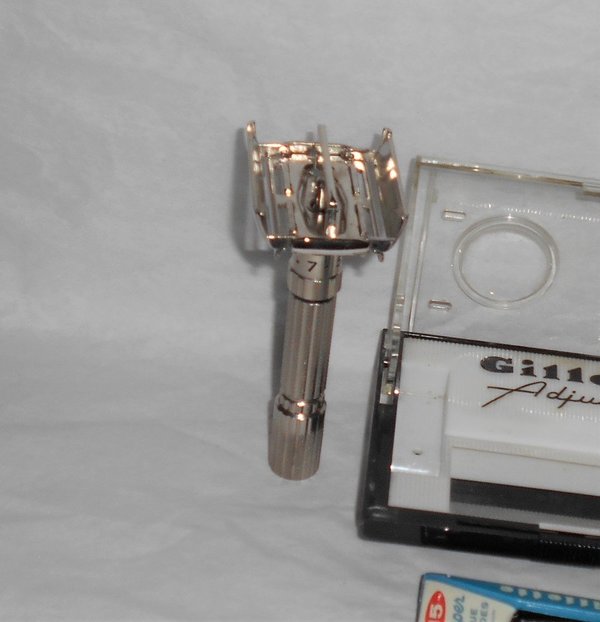 Gillette Fat Boy Razor Adjustable Refurbished RePlated Mirror Nickel F4–16Y (102).JPG