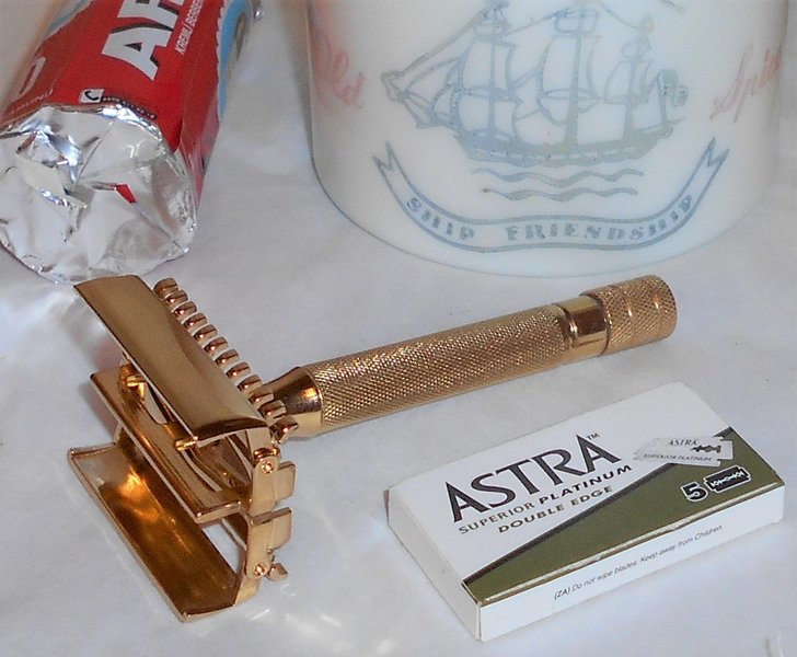 Gillette Sheraton 1937 Shaving Cup Shaving Brush Arco Shaving Cream Refurbished Replated 24 Ka...JPG