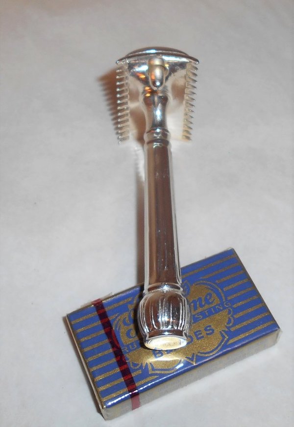 1916 Gillette Extremely Scarce Refurbished Re-Plated ABC Razor W Blade (8).JPG