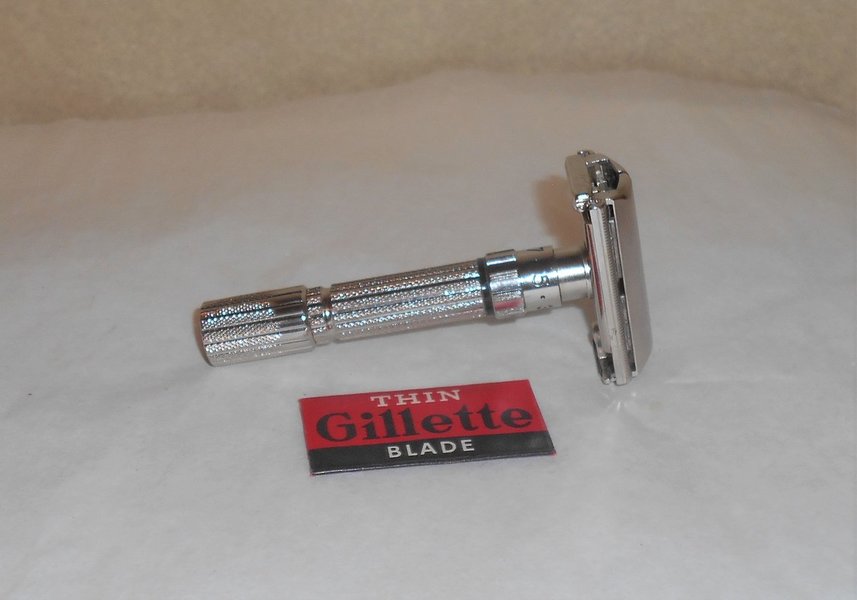 Gillette Fat Boy Razor Adjustable Refurbished 1960 Replated Bright Nickel F1-B76 (15).JPG