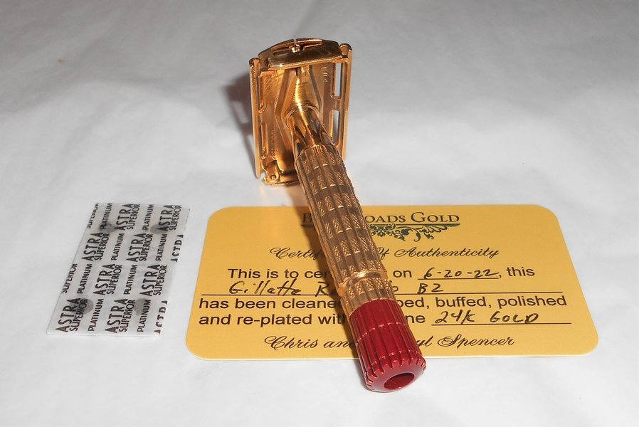 Gillette Red Tip 1956 Refurbished RePlated 24 Karat Gold Razor B2–1B1 (7).JPG Gillette Red Tip 1956 Refurbished RePlated 24 Karat Gold Razor B2–1B1 (7).JPG