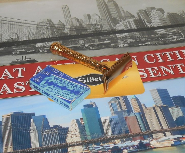 Gillette Flower ABC Razor Three Piece Refurbished Replated 24 Karat Gold Z–88 (16).JPG