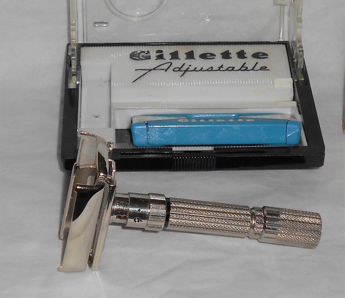 Gillette Fat Boy Razor Adjustable Refurbished RePlated Mirror Nickel F4–16Y (51).JPG Gillette Fat Boy Razor Adjustable Refurbished RePlated Mirror Nickel F4–16Y (51).JPG