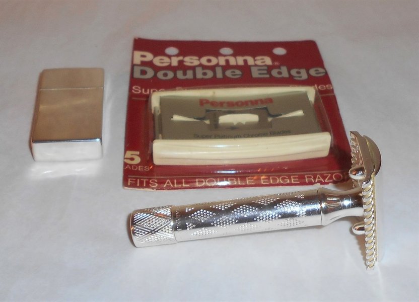 Gillette Razor Bostonian 1925 Three-Piece Refurbished Replated Silver 553983B (15).JPG