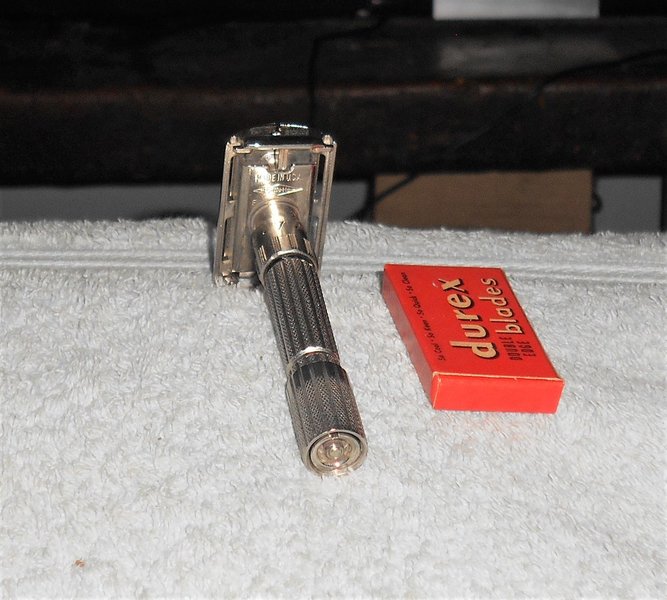 Gillette Fat Boy Razor TTO Adjustable Refurbished Replated Palladium F1 (4) - Copy.JPG Gillette Fat Boy Razor TTO Adjustable Refurbished Replated Palladium F1 (4) - Copy.JPG