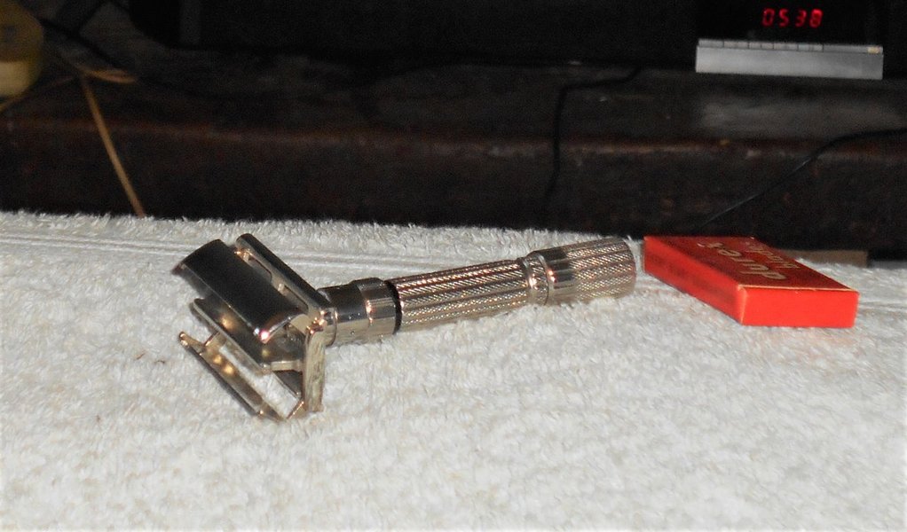 Gillette Fat Boy Razor TTO Adjustable Refurbished Replated Palladium F1 (19).JPG Gillette Fat Boy Razor TTO Adjustable Refurbished Replated Palladium F1 (19).JPG