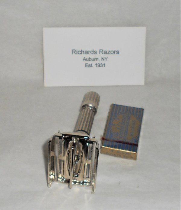 Gillette 1959 Fat BoyRazor TTO Refurbished Replated Mirror Nickel E–3 (31).JPG