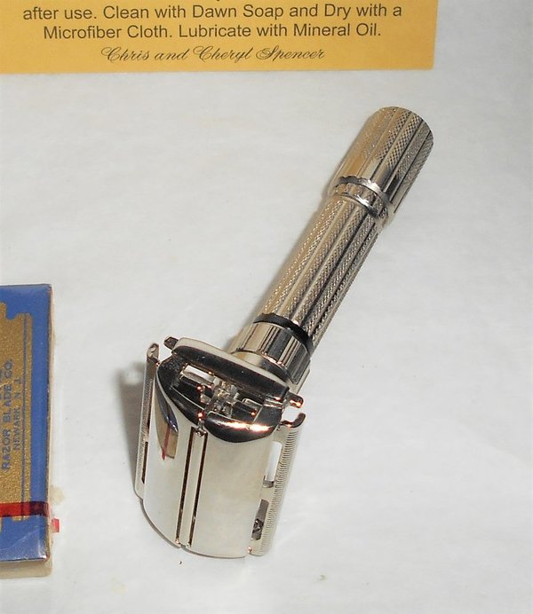 Gillette 1959 Fat BoyRazor TTO Refurbished Replated Mirror Nickel E–3 (59).JPG