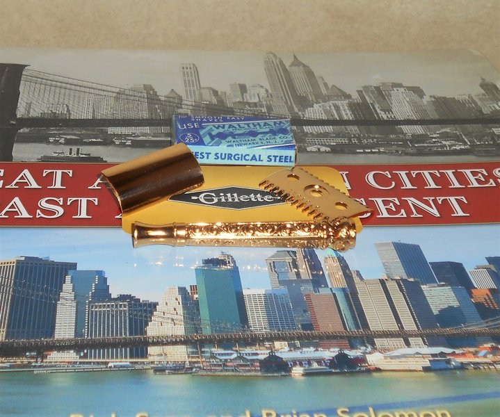 Gillette Flower ABC Razor Three Piece Refurbished Replated 24 Karat Gold Z–88 (38).JPG
