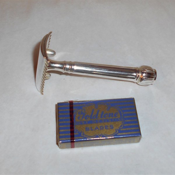 1916 Gillette Extremely Scarce Refurbished Re-Plated ABC Razor W Blade (5).JPG 1916 Gillette Extremely Scarce Refurbished Re-Plated ABC Razor W Blade (5).JPG