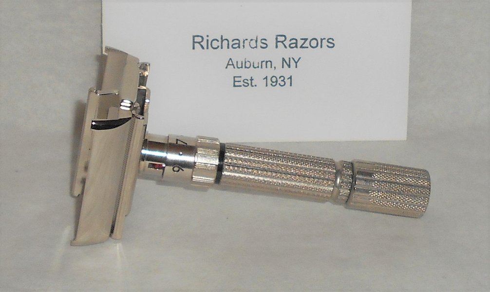 Gillette 1959 Fat Boy Razor Adjustable TTO Refurbished Replated Mirror Nickel E4–86 (28).JPG
