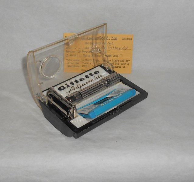 Gillette 1959 Fat Boy Razor W Case Blades Refurbished Replated Mirror Nickel E4–0X (16).JPG Gillette 1959 Fat Boy Razor W Case Blades Refurbished Replated Mirror Nickel E4–0X (16).JPG