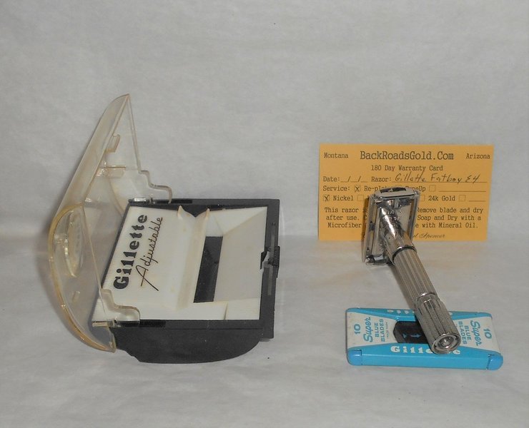 Gillette 1959 Fat Boy Razor W Case Blades Refurbished Replated Mirror Nickel E4–0X (30).JPG