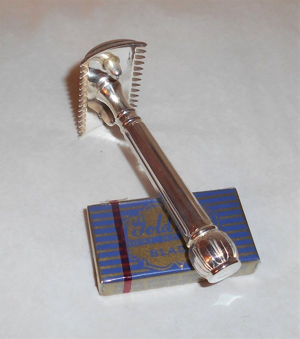 1916 Gillette Extremely Scarce Refurbished Re-Plated ABC Razor W Blade (7).JPG