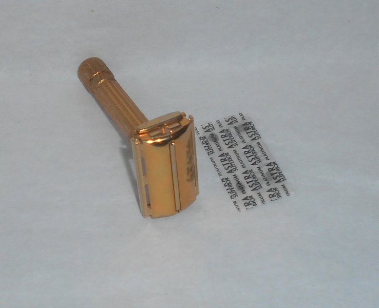 Gillette Diplomat Z3 1954 TTO Goldplated Razor (4).JPG Gillette Diplomat Z3 1954 TTO Goldplated Razor (4).JPG