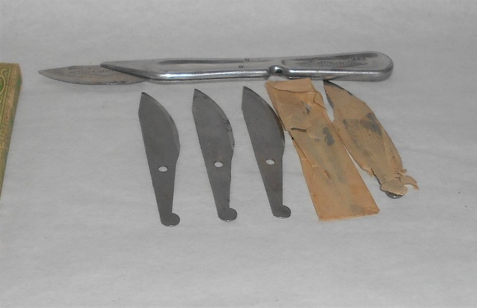 Gillette Knife Scalpel W Blades (9).JPG