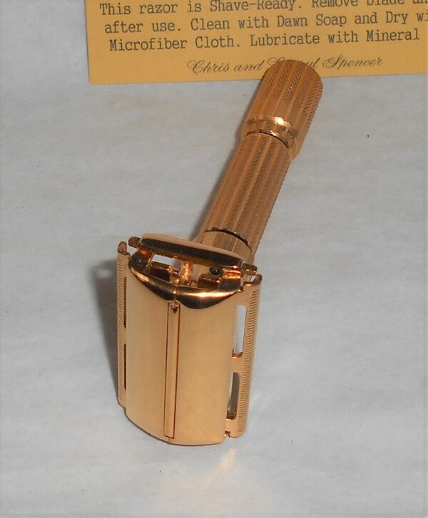 Gillette Fat Boy Razor 1960 Adjustable Refurbished Replated 24 Karat Gold F3–18 (13).JPG