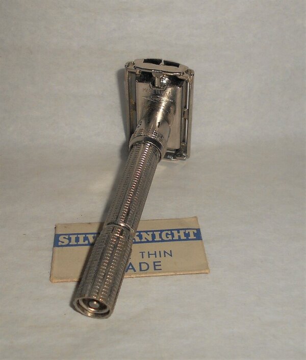 Gillette 1967 Super Slim Adjustable TTO All Original M–4 (16).JPG