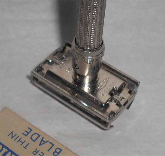 Gillette 1967 Super Slim Adjustable TTO All Original M–4 (41).JPG