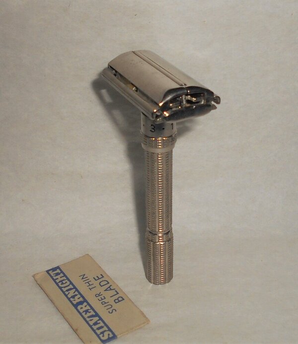 Gillette 1967 Super Slim Adjustable TTO All Original M–4 (51).JPG