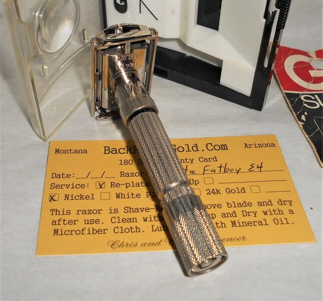 Gillette Fat Boy Razor W Case Blades Refurbished Replated Mirror Nickel Plating E4–A07 (22).JPG