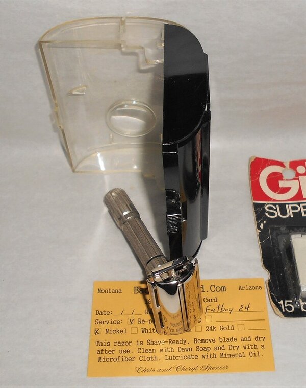Gillette Fat Boy Razor W Case Blades Refurbished Replated Mirror Nickel Plating E4–A07 (34).JPG