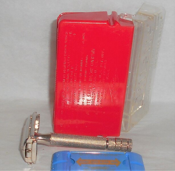 Gillette 1951 Superspeed W Case Mint Condition All Original W2 (90).JPG