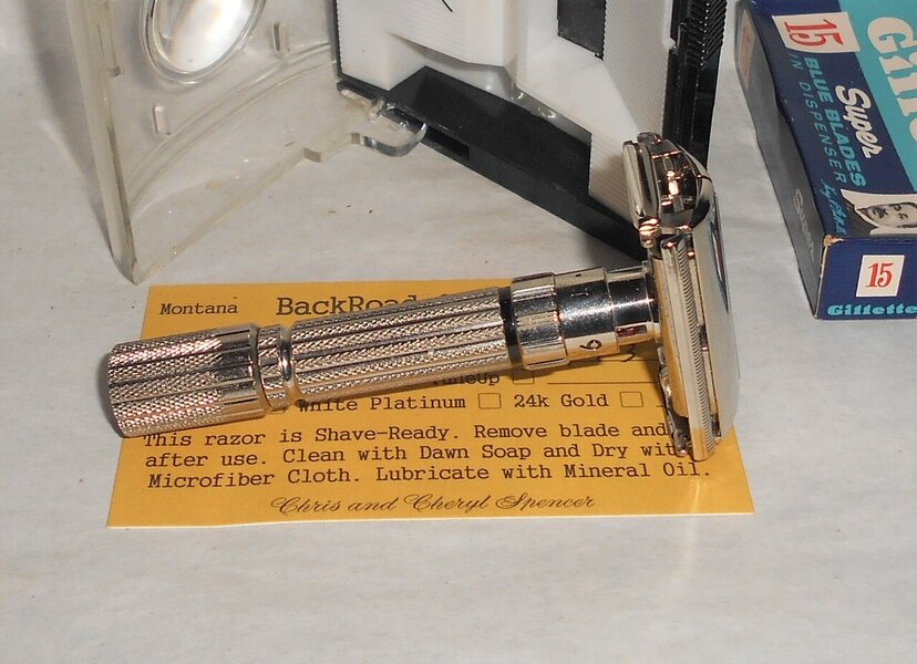 Gillette 1960 Fat Boy Razor W Case Blades Refurbished Replated Mirror Nickel F3–BB (38).JPG Gillette 1960 Fat Boy Razor W Case Blades Refurbished Replated Mirror Nickel F3–BB (38).JPG