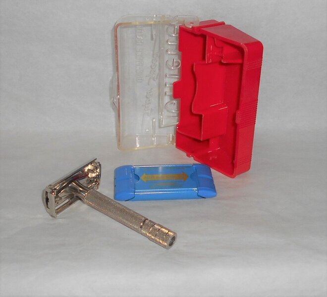 Gillette 1951 Superspeed W Case Mint Condition All Original W2 (105).JPG